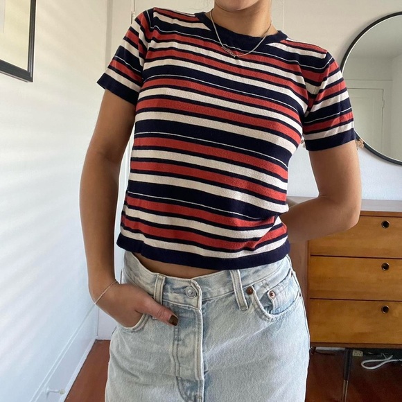 Brandy Melville stripe tee - Picture 2 of 4